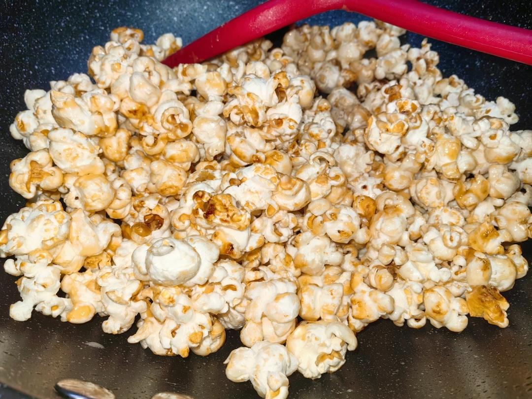 一招搞定小朋友的黄油焦糖爆米花，简单又好吃