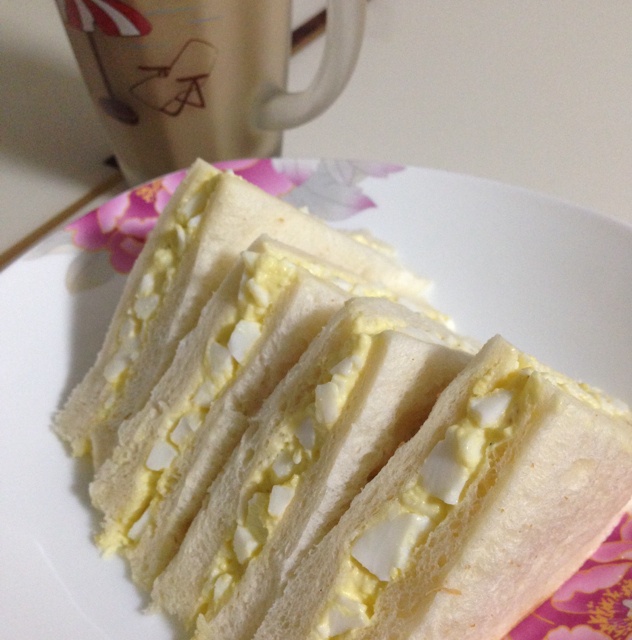 鸡蛋三明治