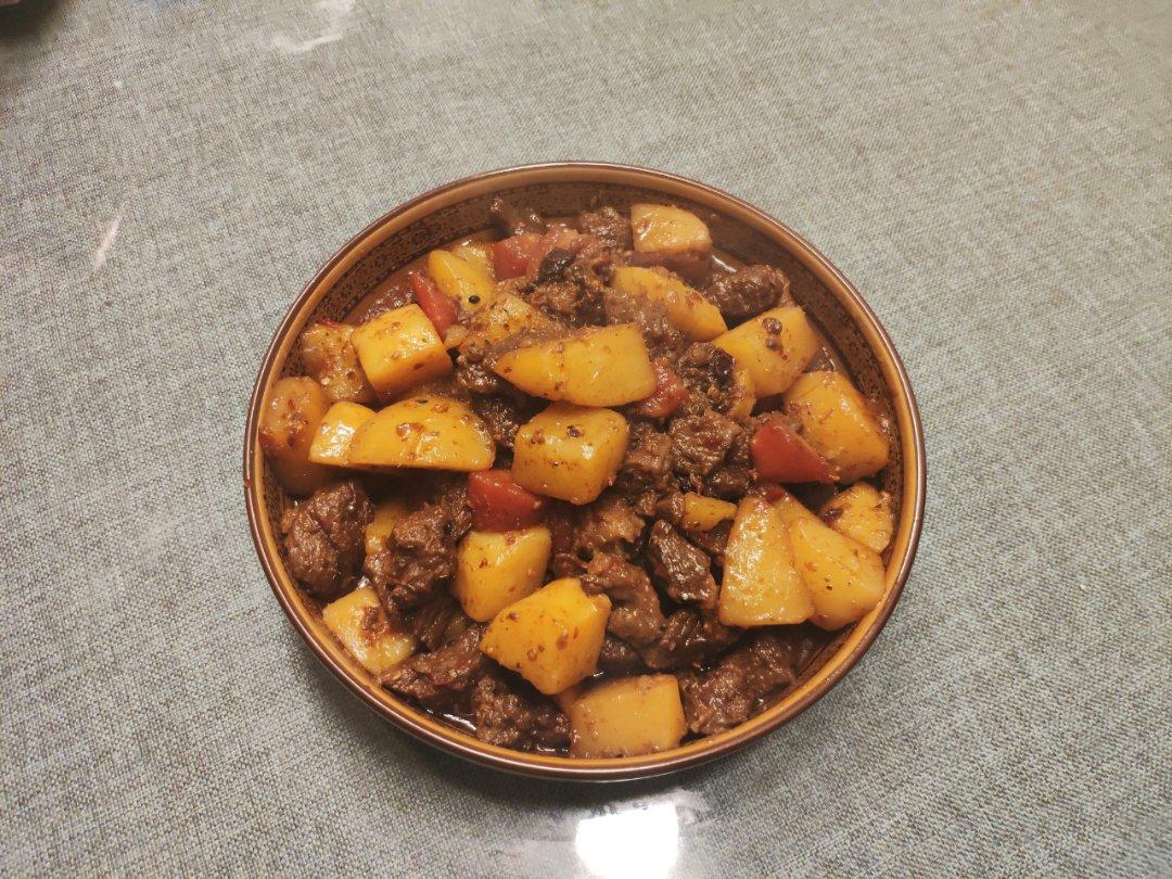 土豆胡萝卜烧牛肉