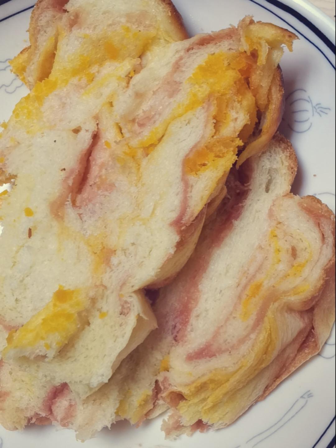 芋泥咸蛋黄吐司/250克水立方