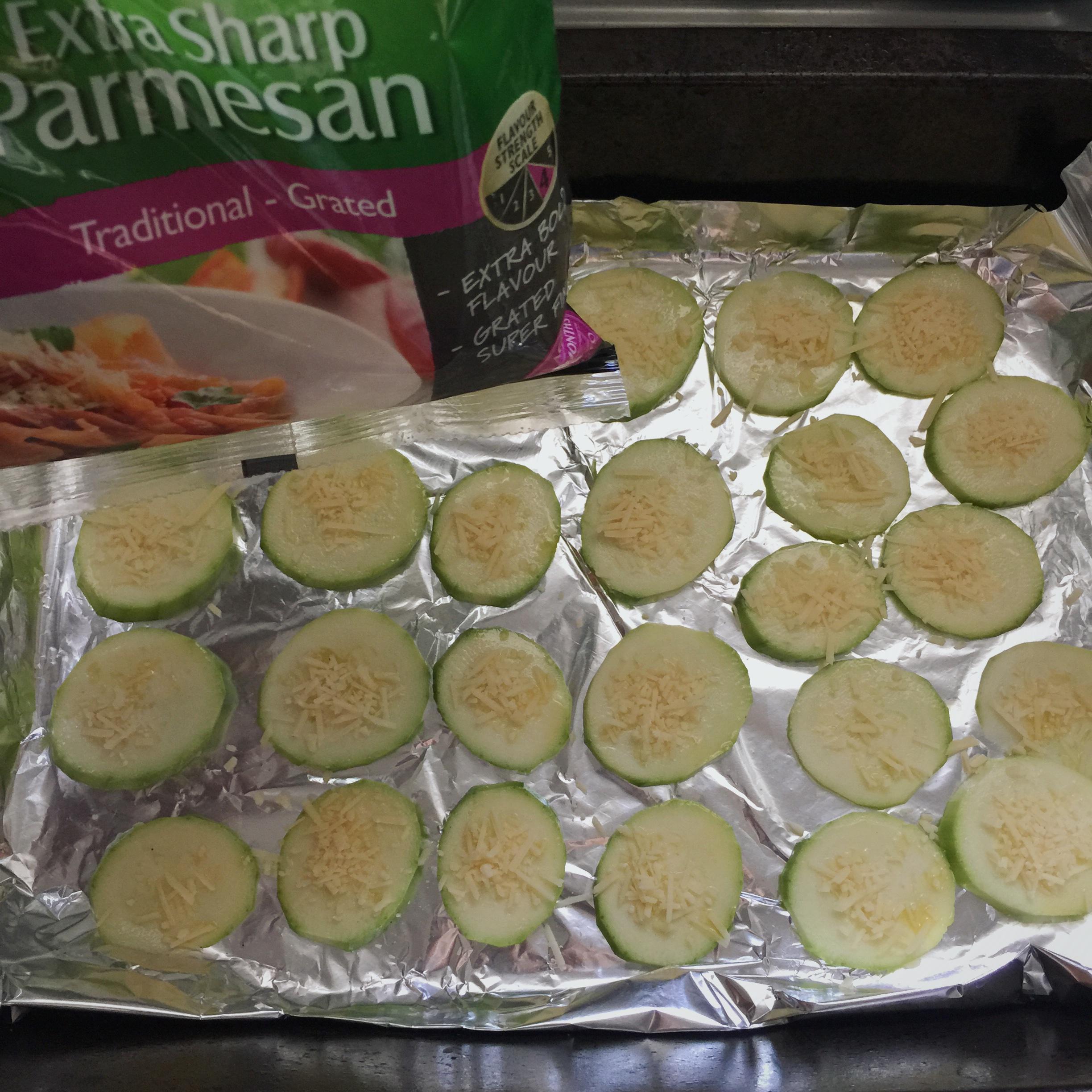 脆烤西葫芦片 zucchini chips的做法 步骤3