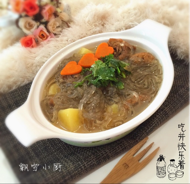 鸡肉土豆煮粉条