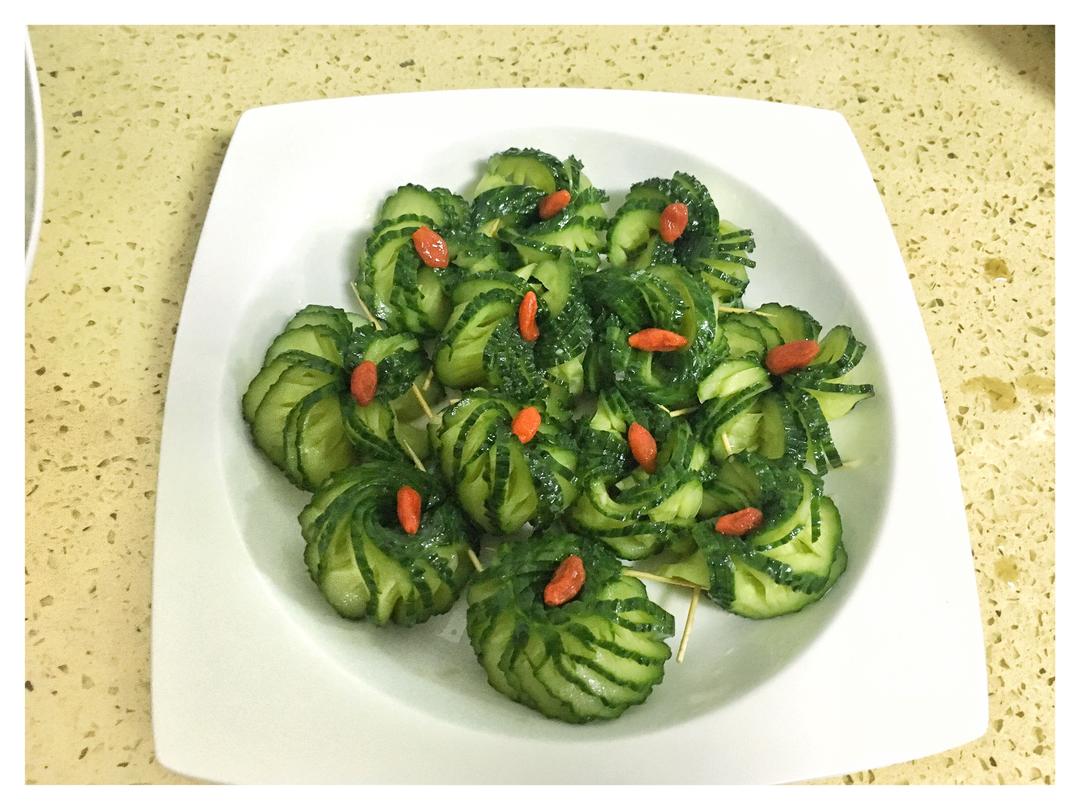 蓑衣黄瓜——小花，更方便夹取