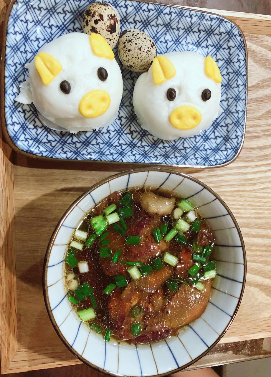 牛肝菌炖排骨汤