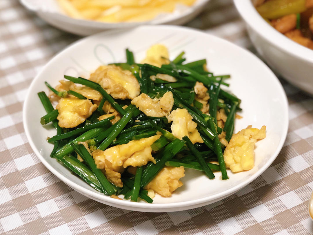 韭苔炒鸡蛋