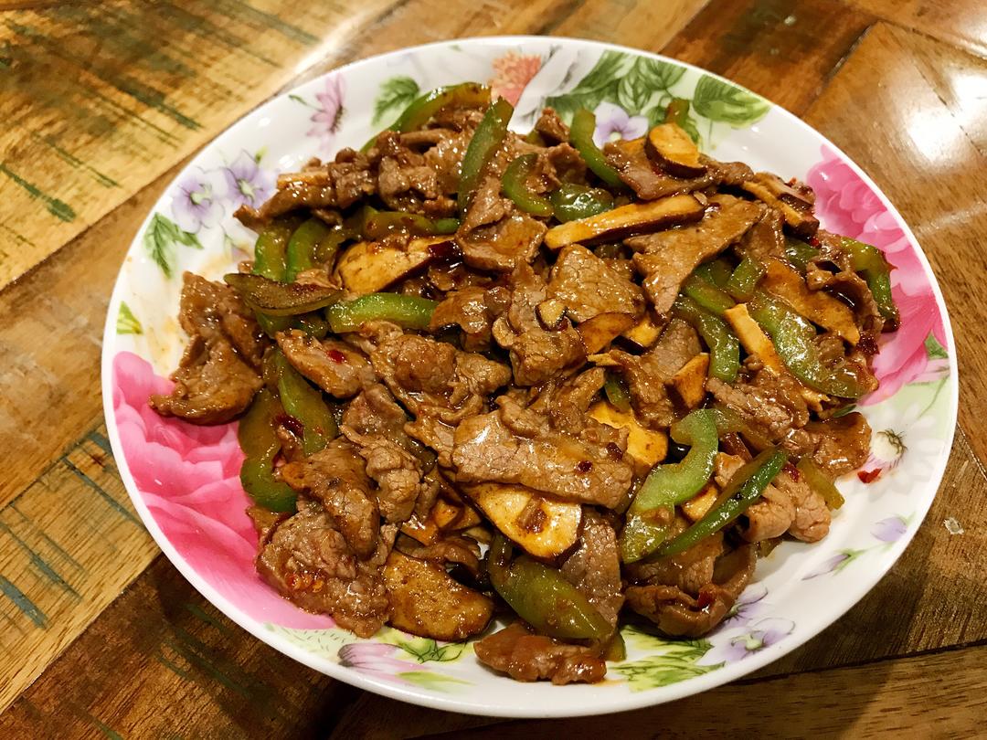 青椒豆干炒牛肉的做法
