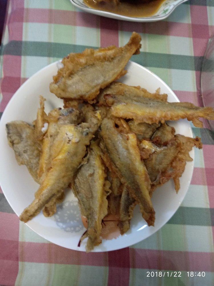 酥炸小黄花鱼