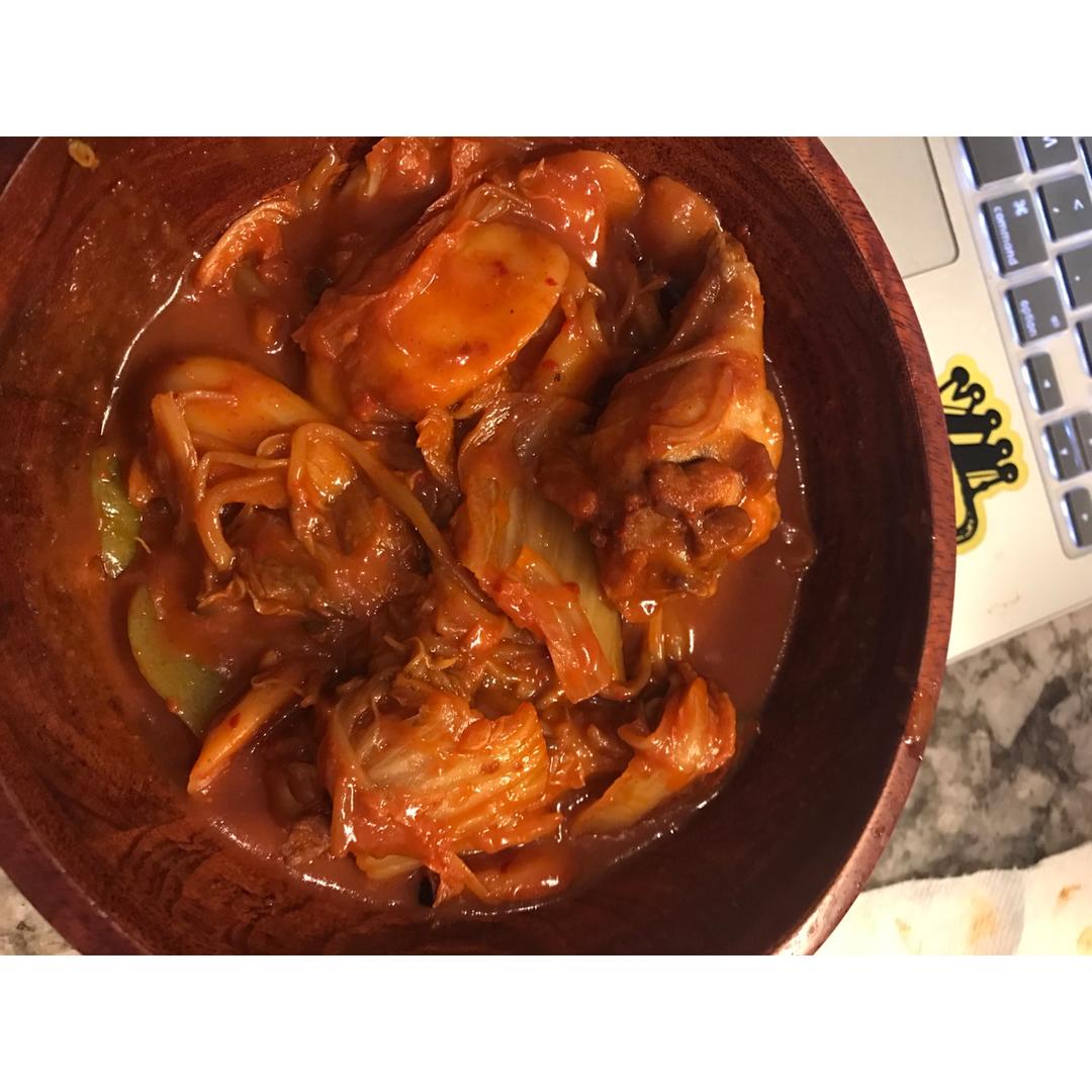 超简单的一锅端韩式炖辣鸡炒年糕