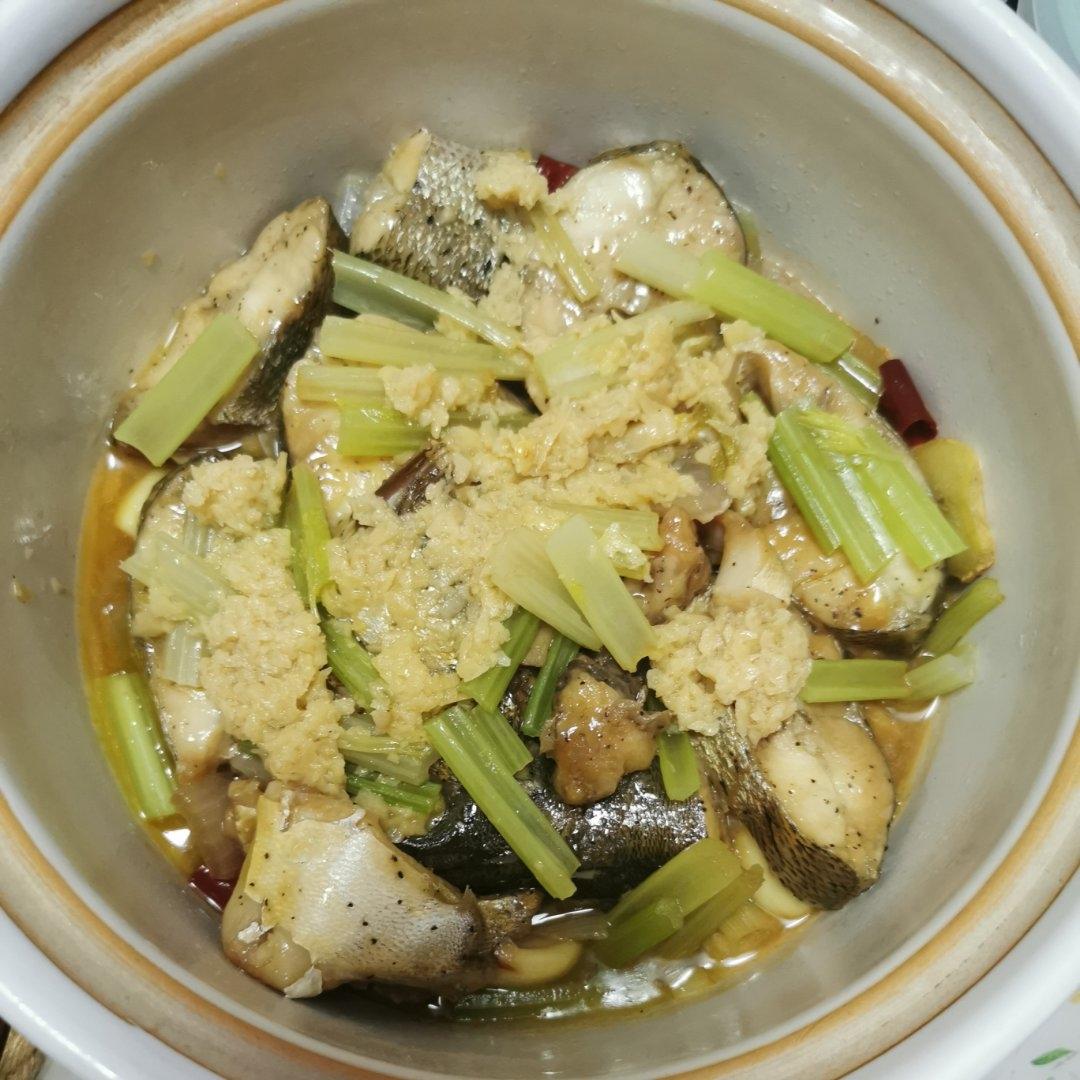 葱香焗鲈鱼