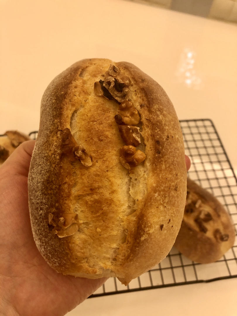 黄油核桃法式切片面包