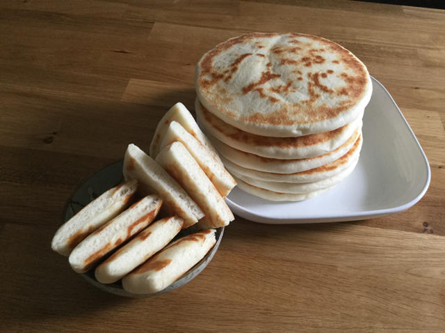 253b00b5195a581f0aa91e0e7b057196做的发面烙饼