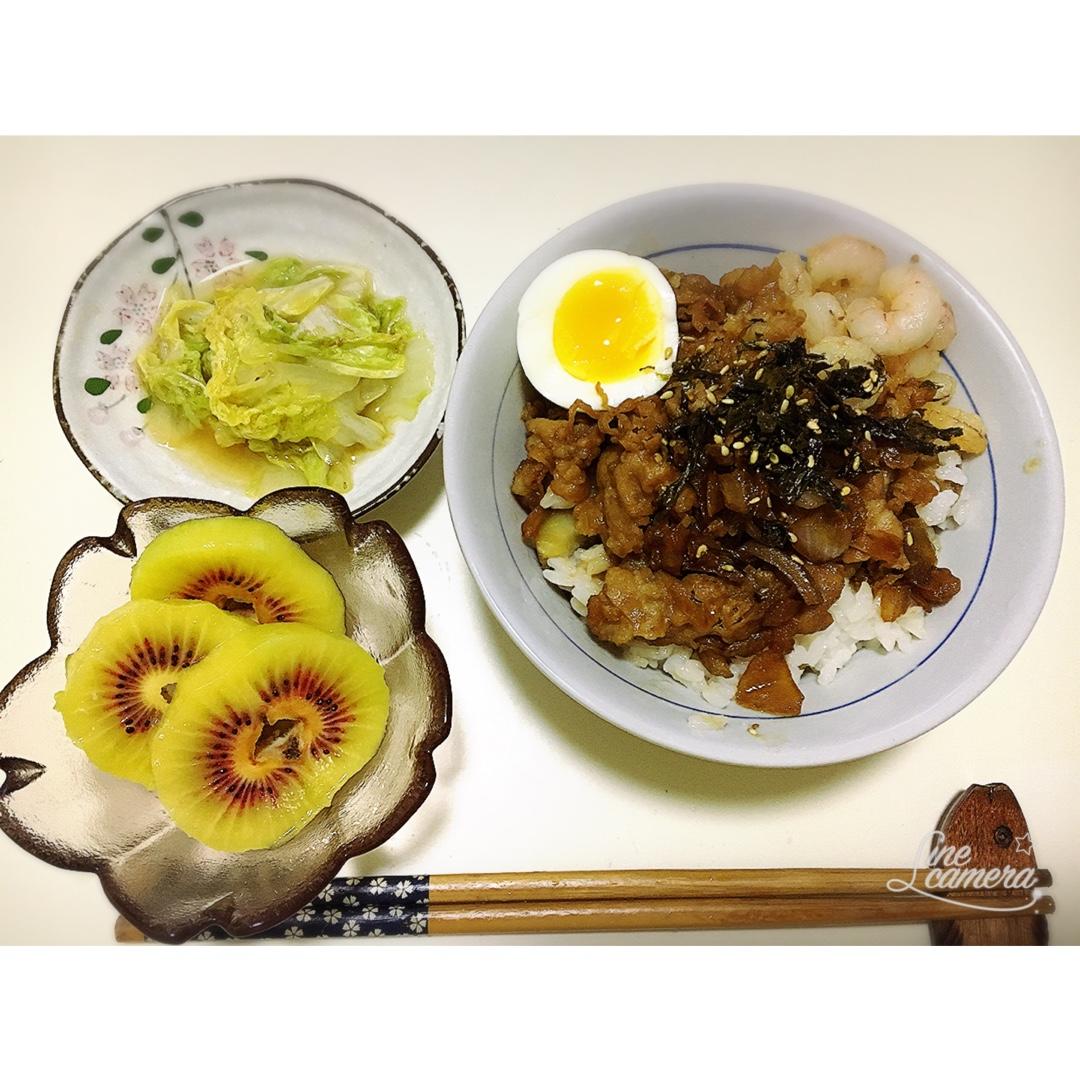 【温泉蛋牛肉盖饭】