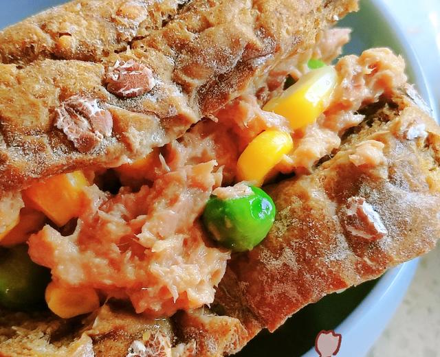 5.金枪鱼三明治的做法