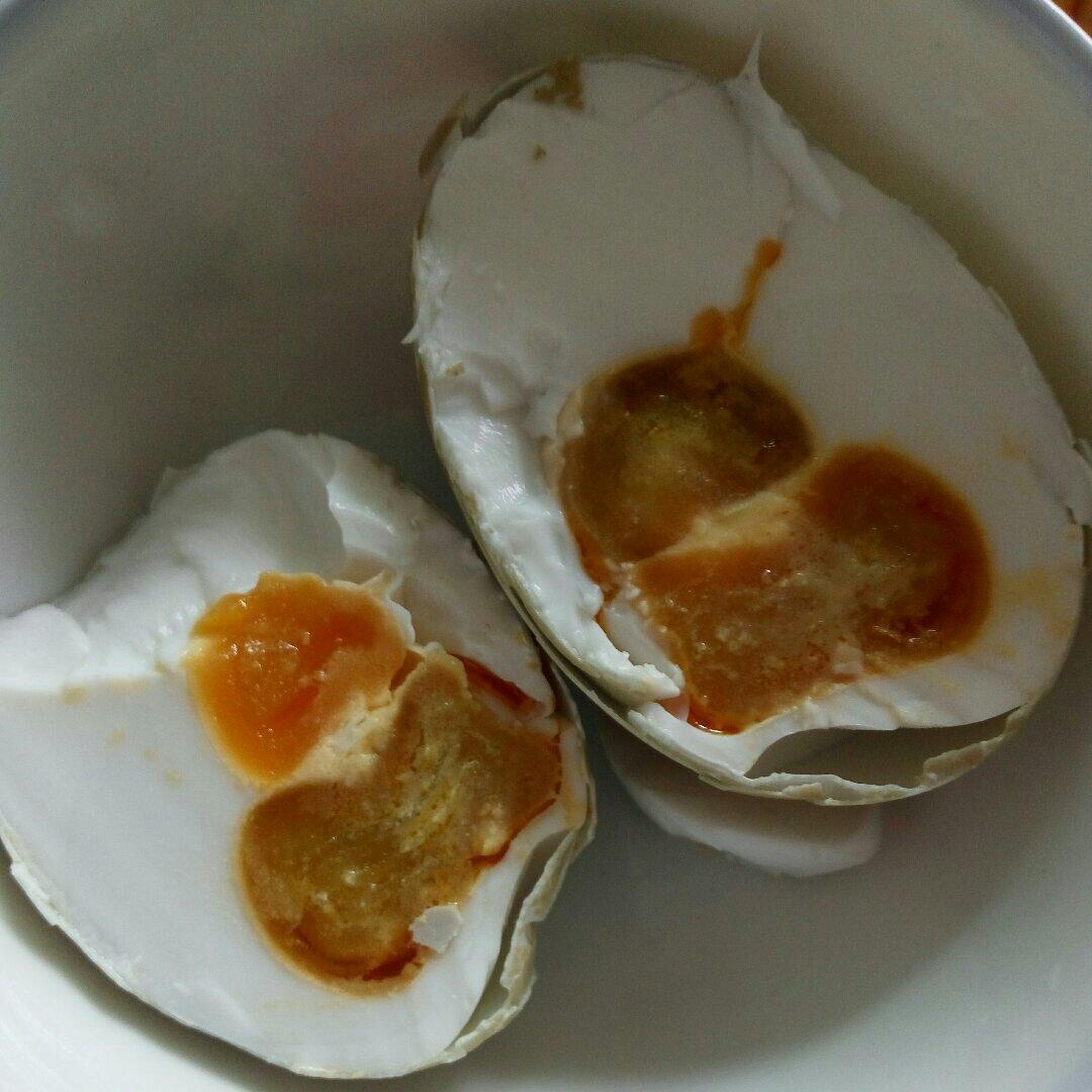 五香咸鸭蛋