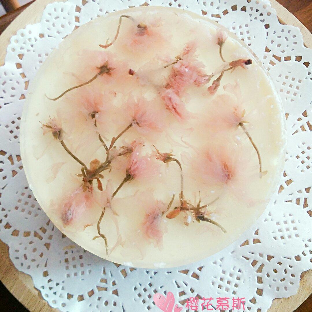 颜值超高的樱花慕斯