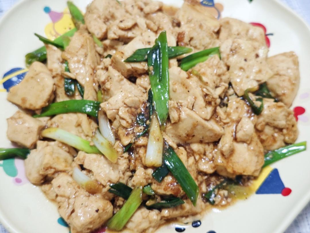 家常快手菜~葱烧豆腐