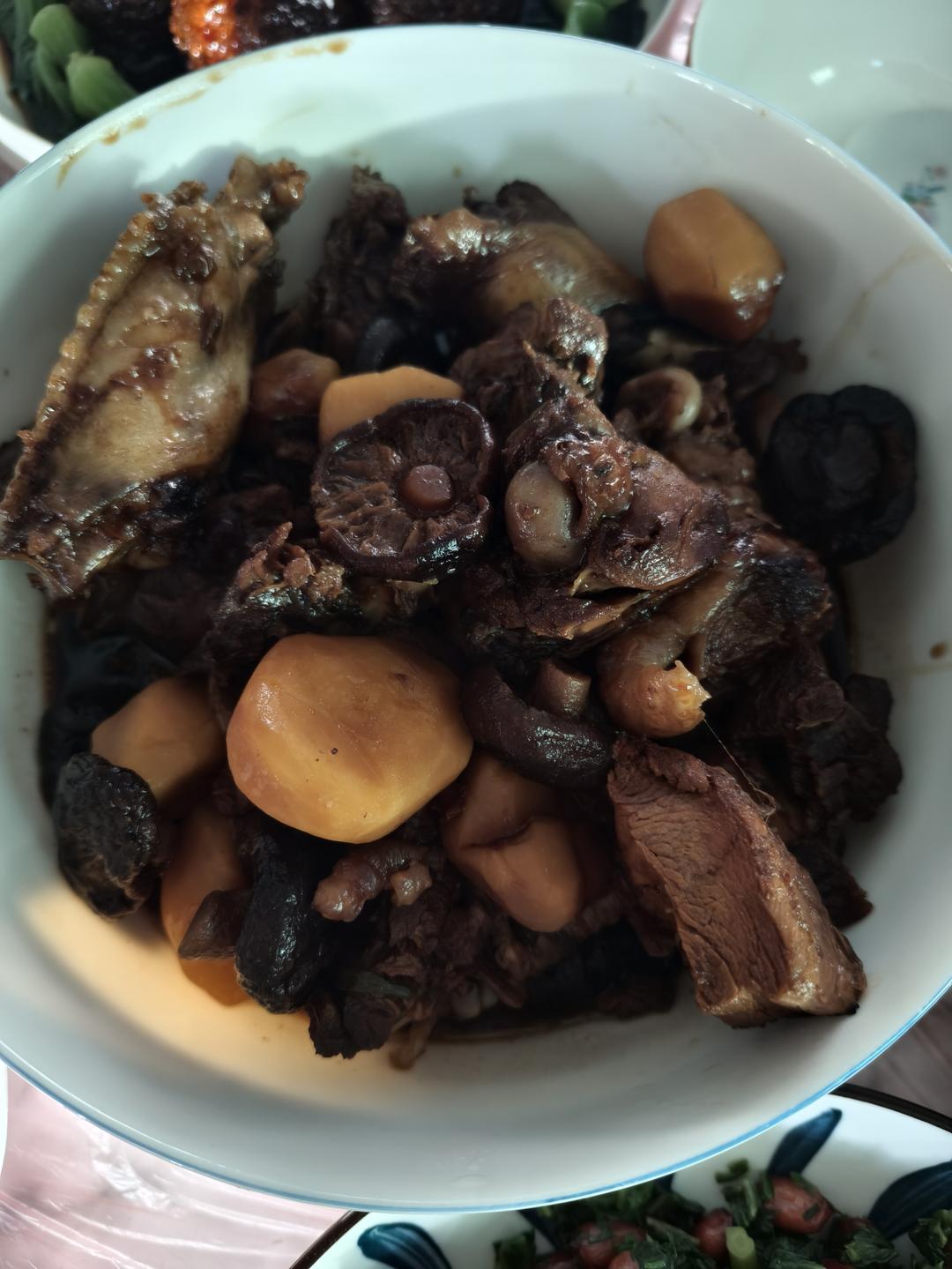 【栗子烧鸡】鸡肉都给你吃，栗子归我~