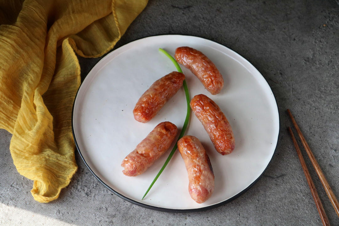 香烤脆皮肠【4月北鼎烤箱食谱】的做法
