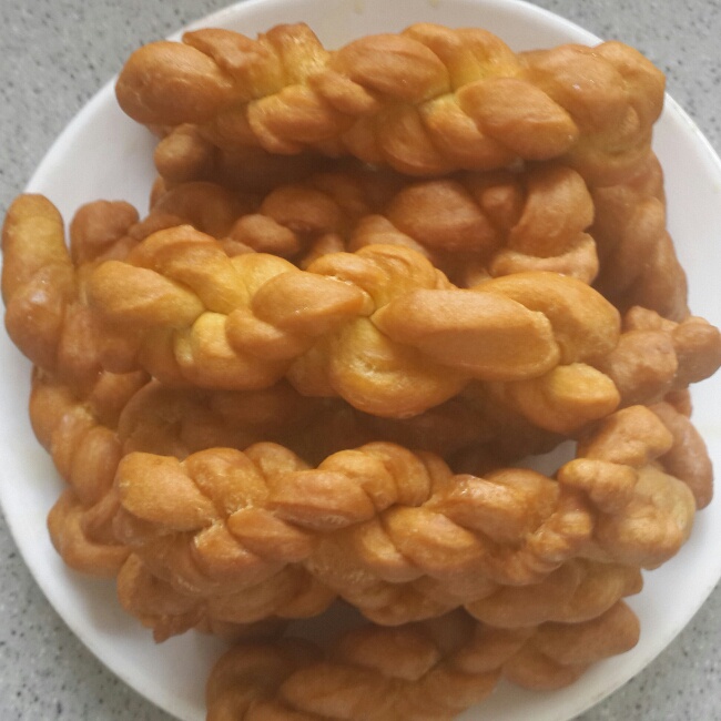 鸡蛋小麻花
