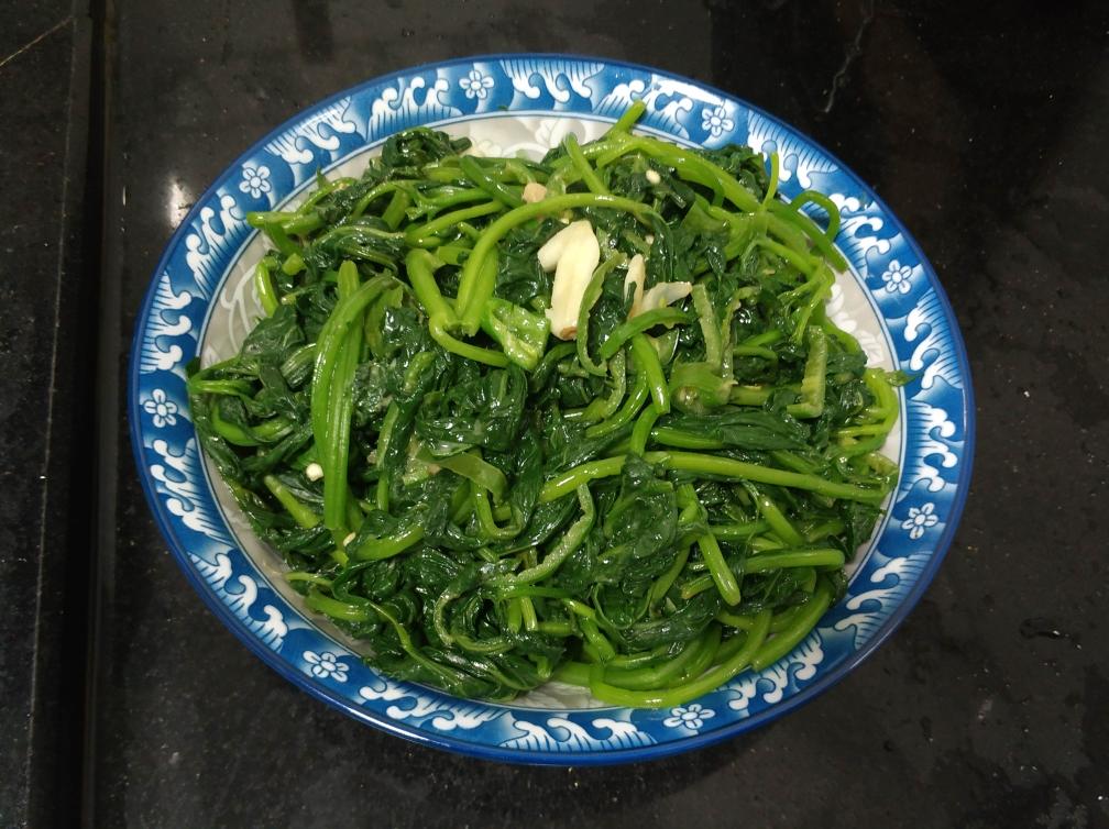 炒番薯叶的做法