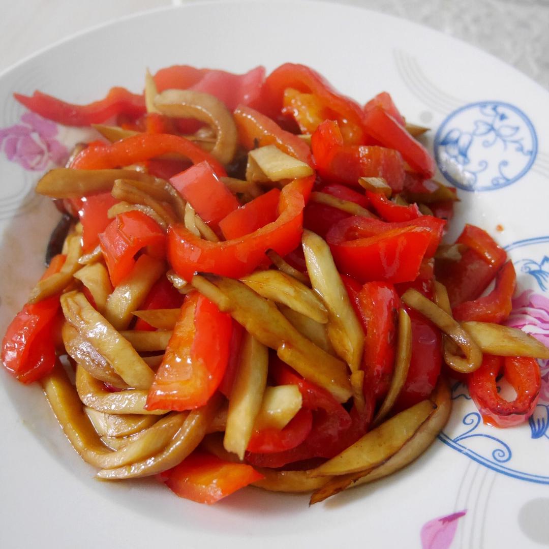 青椒素炒杏鲍菇
