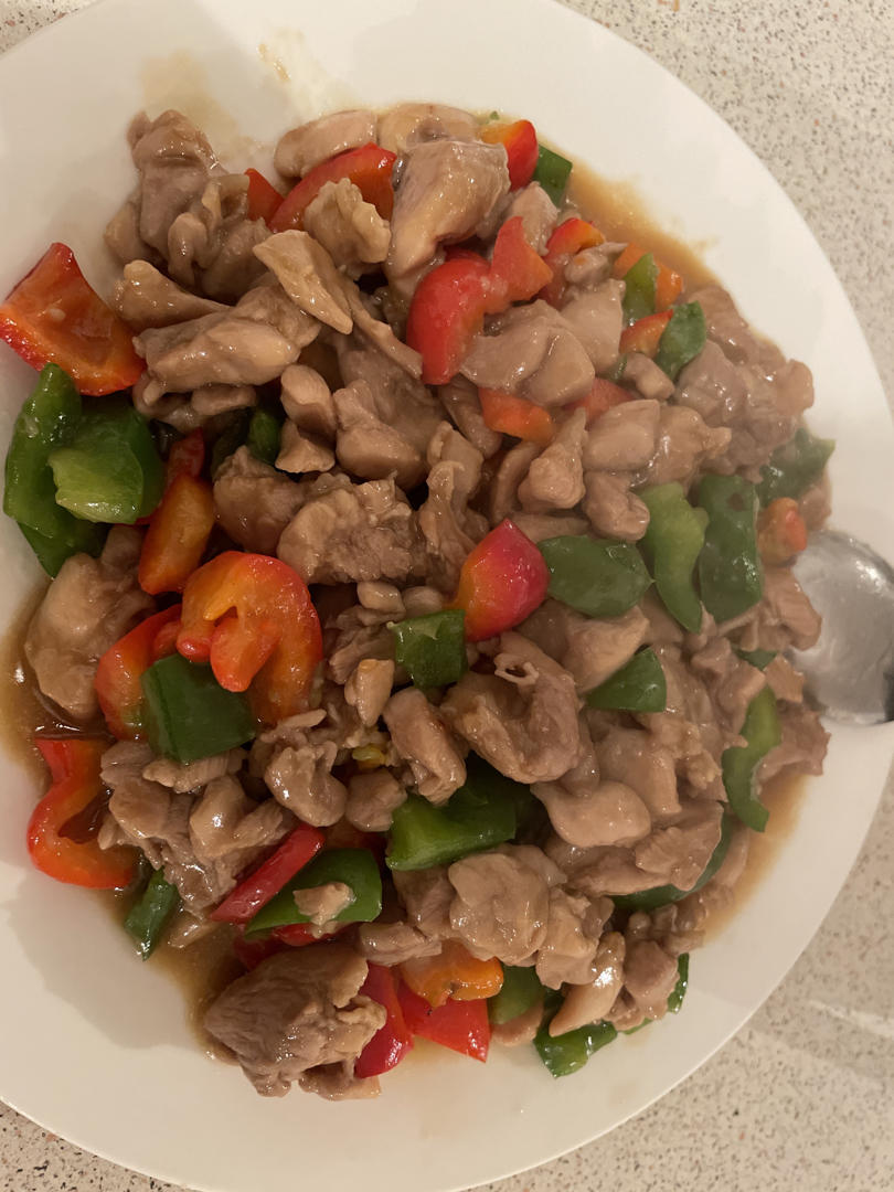 青椒炒鸡腿肉（大厨级别）