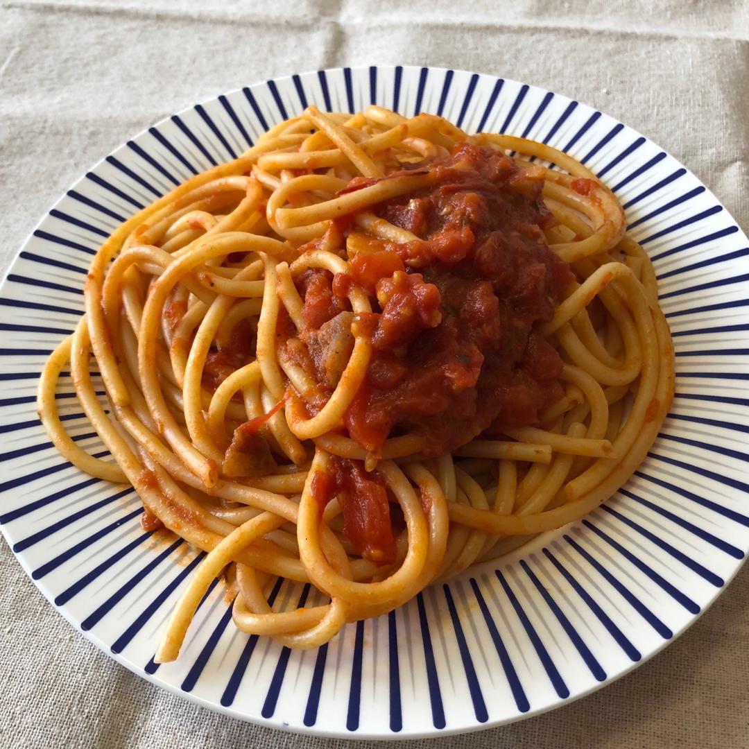 包租婆有水啦做的番茄肉酱意大利面家常版