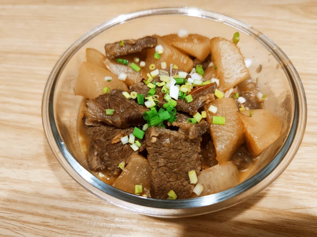 萝卜炖牛肉