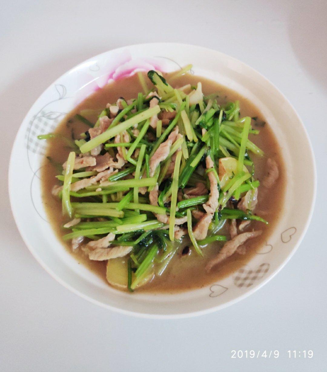 芹菜炒肉丝