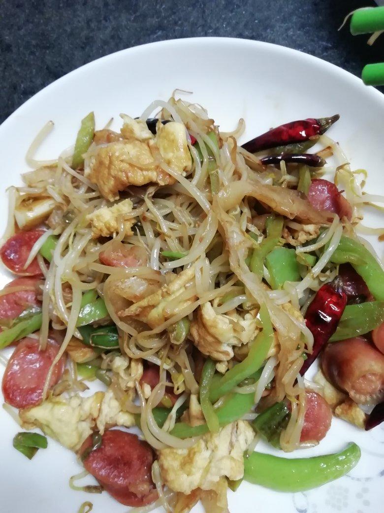 干爽的豆芽炒饼