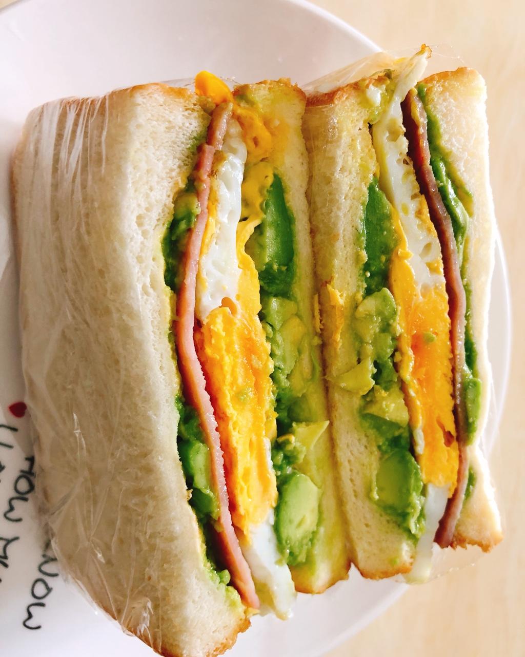 手机用户8300_nrd8做的牛油果三明治