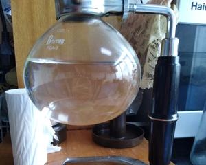 虹吸壶冲泡咖啡&牛奶蜂蜜咖啡的做法 步骤1