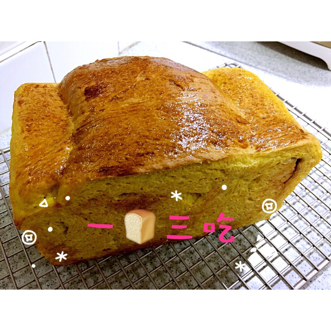 南瓜奶香吐司