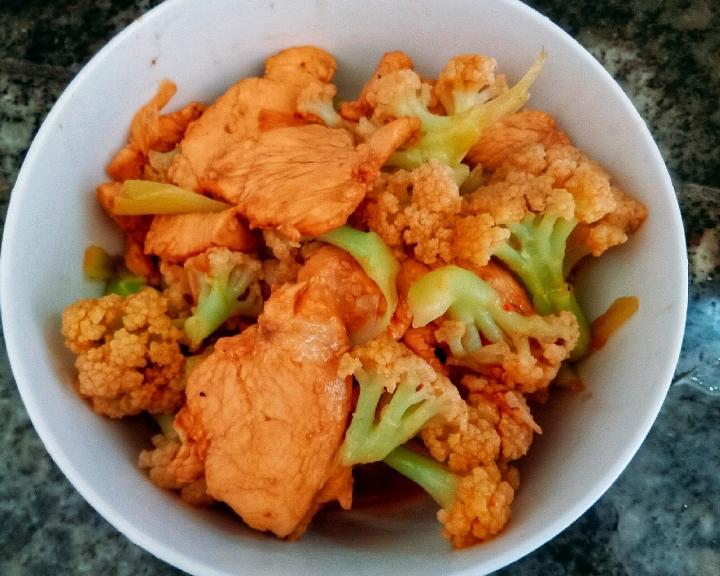 第⑧道菜 菜花炒鸡胸肉