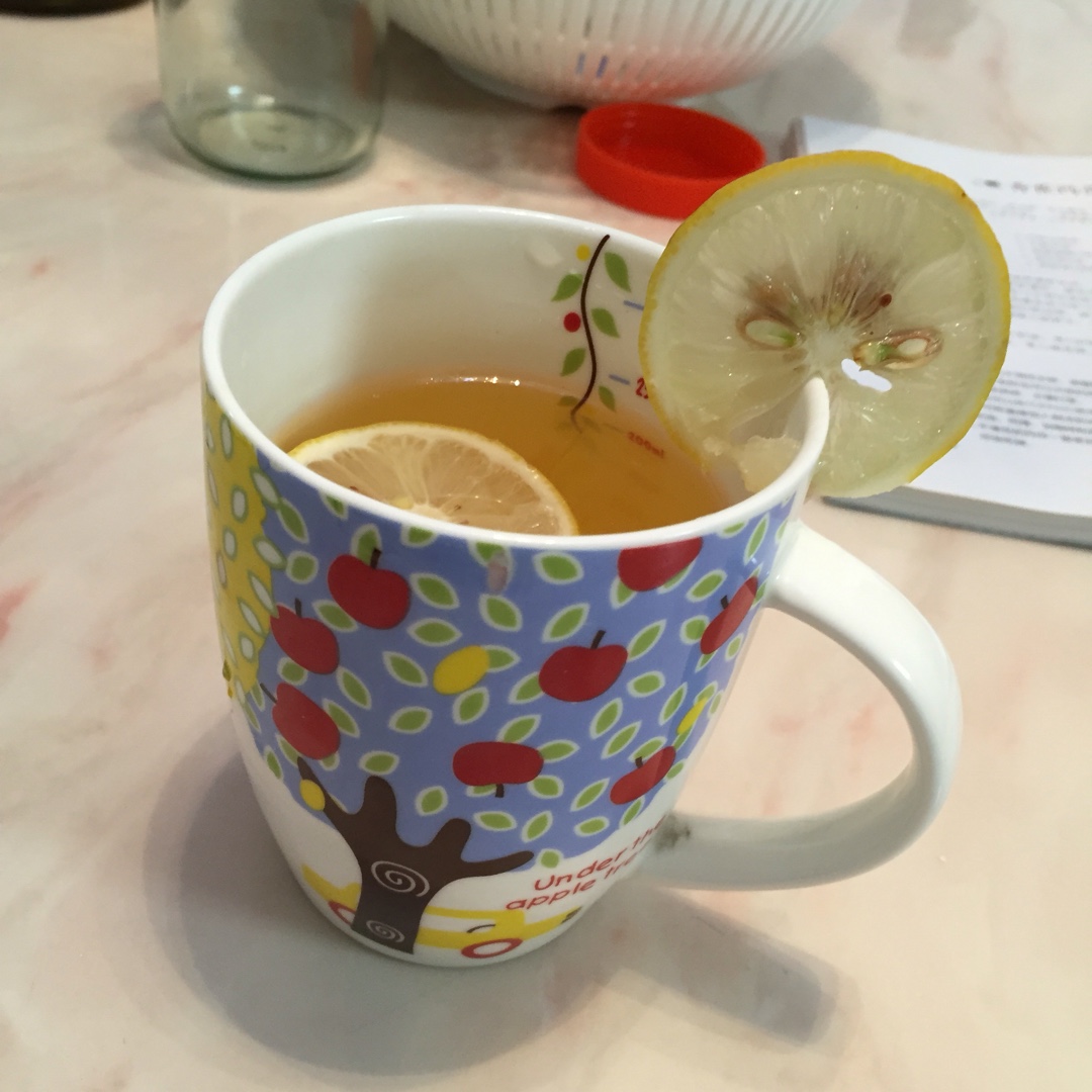 自制一颗柠檬茶