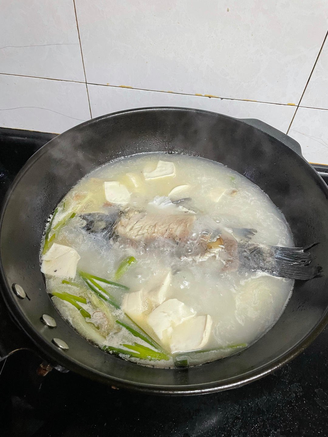奶白鲫鱼豆腐汤|一条鱼最后的温柔