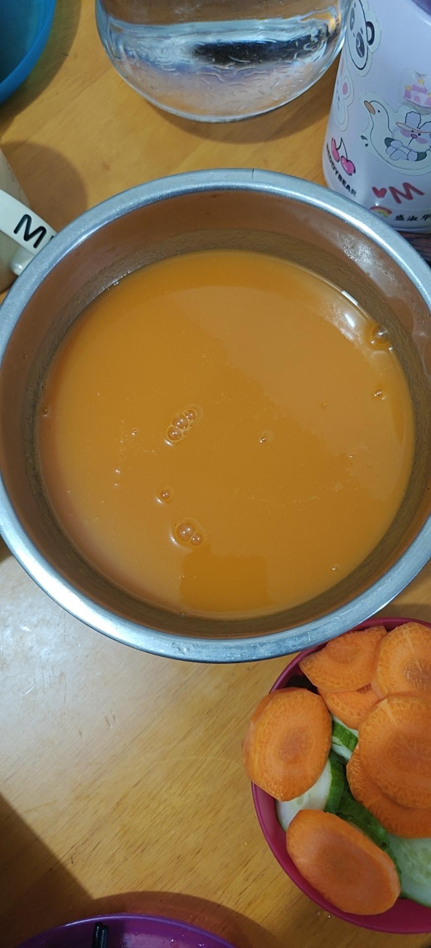 一杯有神奇魔力的饮品🍹胡萝卜🥕苹果🍎汁（热饮）