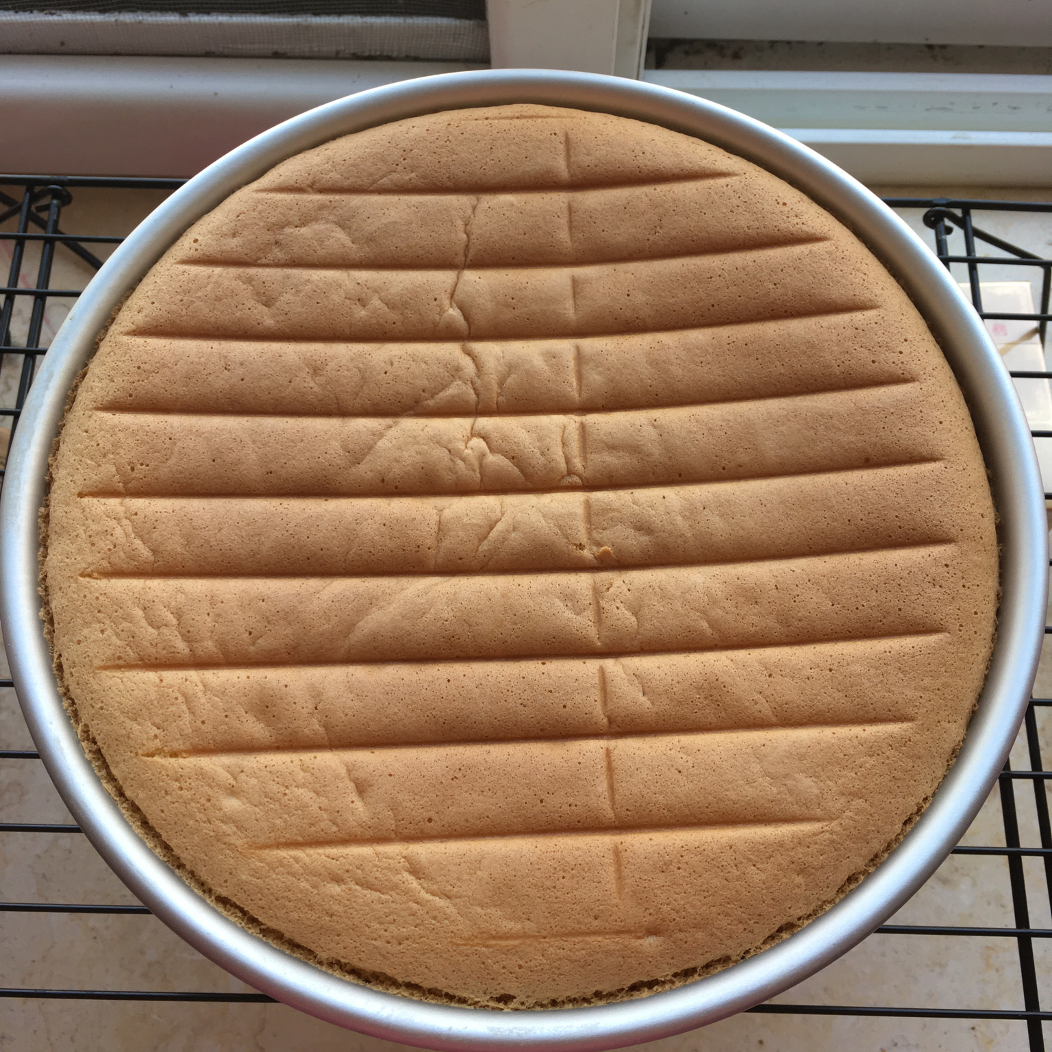 烤箱做蛋糕（戚风蛋糕的做法）
