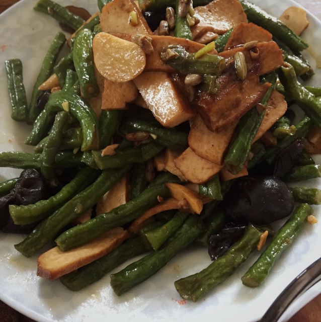 豆干肉丸炒豇豆