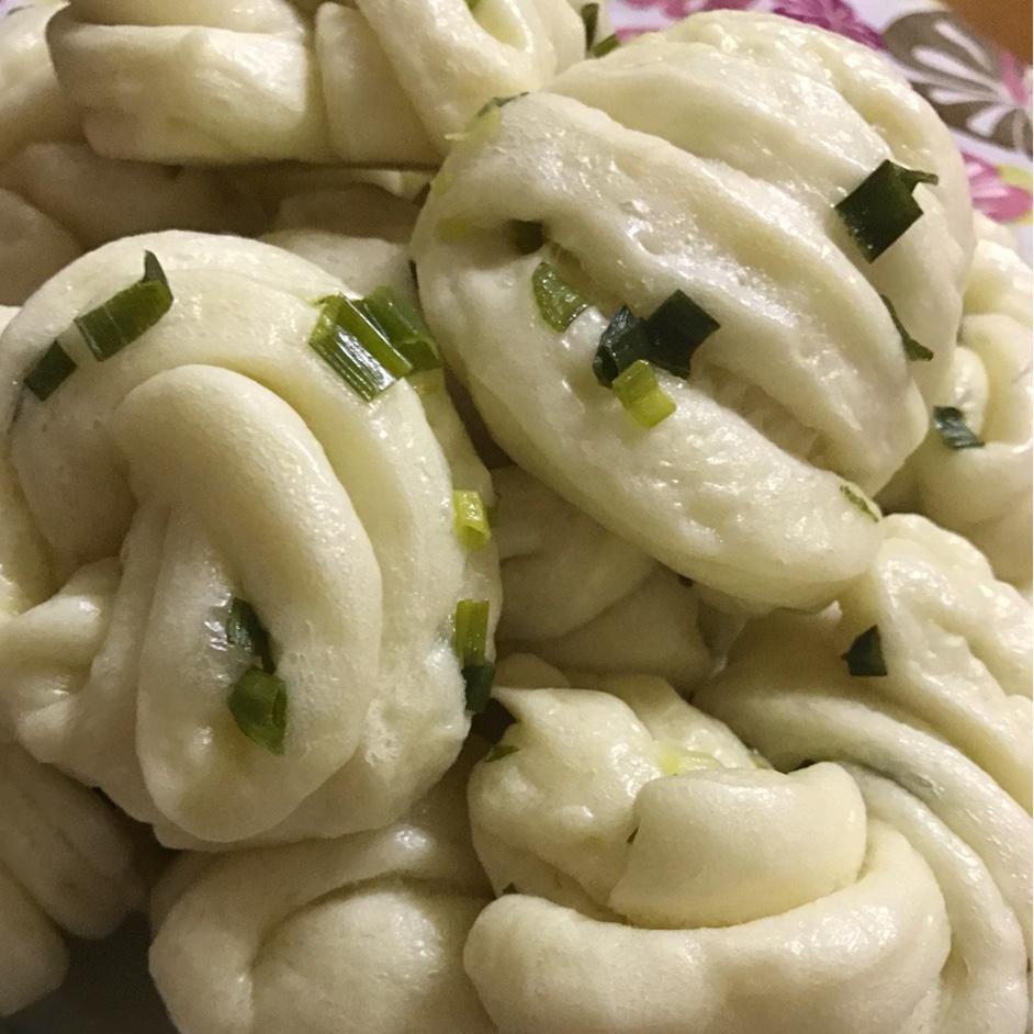 葱油花卷 Steamed Roll
