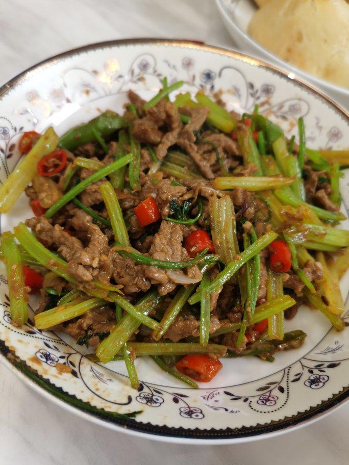 小炒黄牛肉（湘菜）