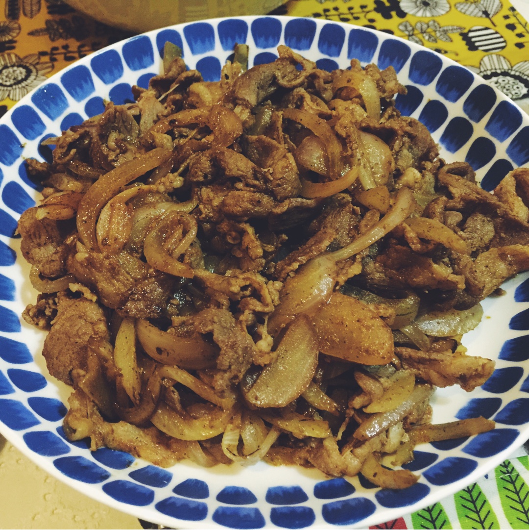洋葱炒烤肉