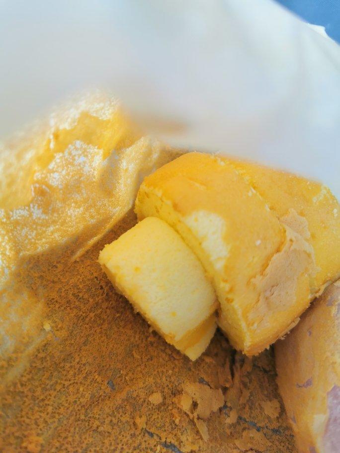 超详细的瑞士卷奶油蛋糕卷原味蛋糕卷的制作方法 饱满不掉皮不开裂（附模具换算方法）