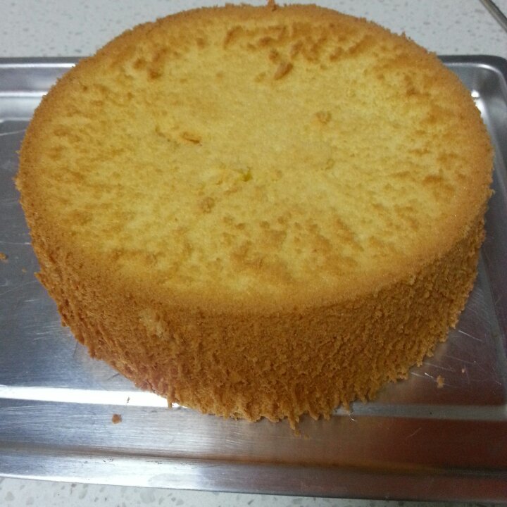 烤箱做蛋糕（戚风蛋糕的做法）