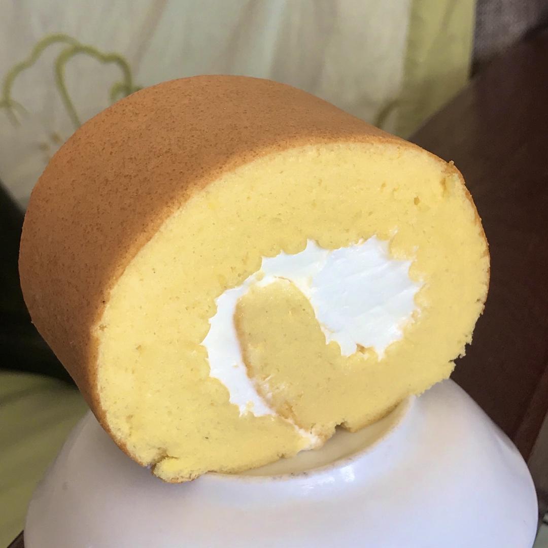 超详细的瑞士卷奶油蛋糕卷原味蛋糕卷的制作方法 饱满不掉皮不开裂（附模具换算方法）