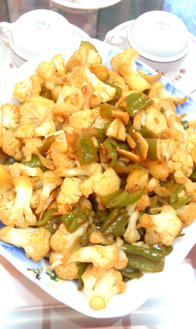 苏小台amy做的青辣椒炒菜花(少油版)