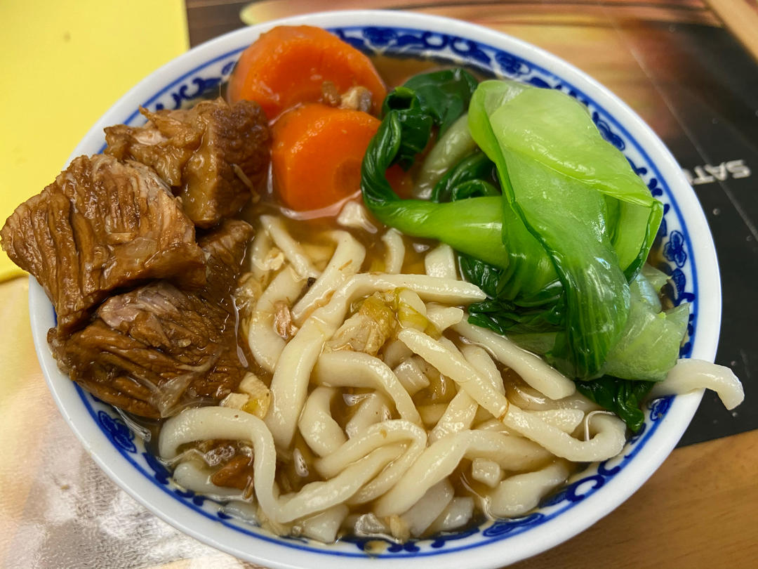 康师傅红烧牛肉面那个味的炖牛肉