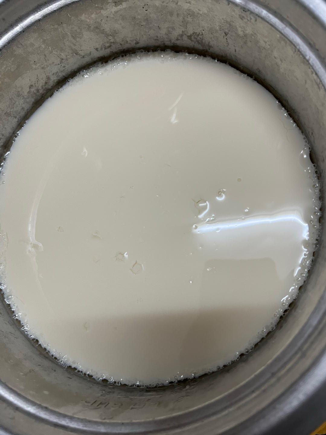 温润如玉的广式豆腐花。