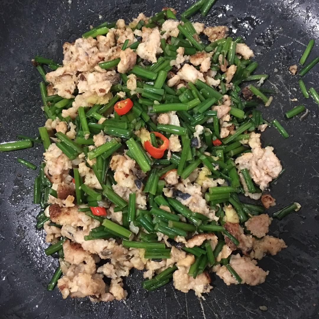 蒜台炒肉丝