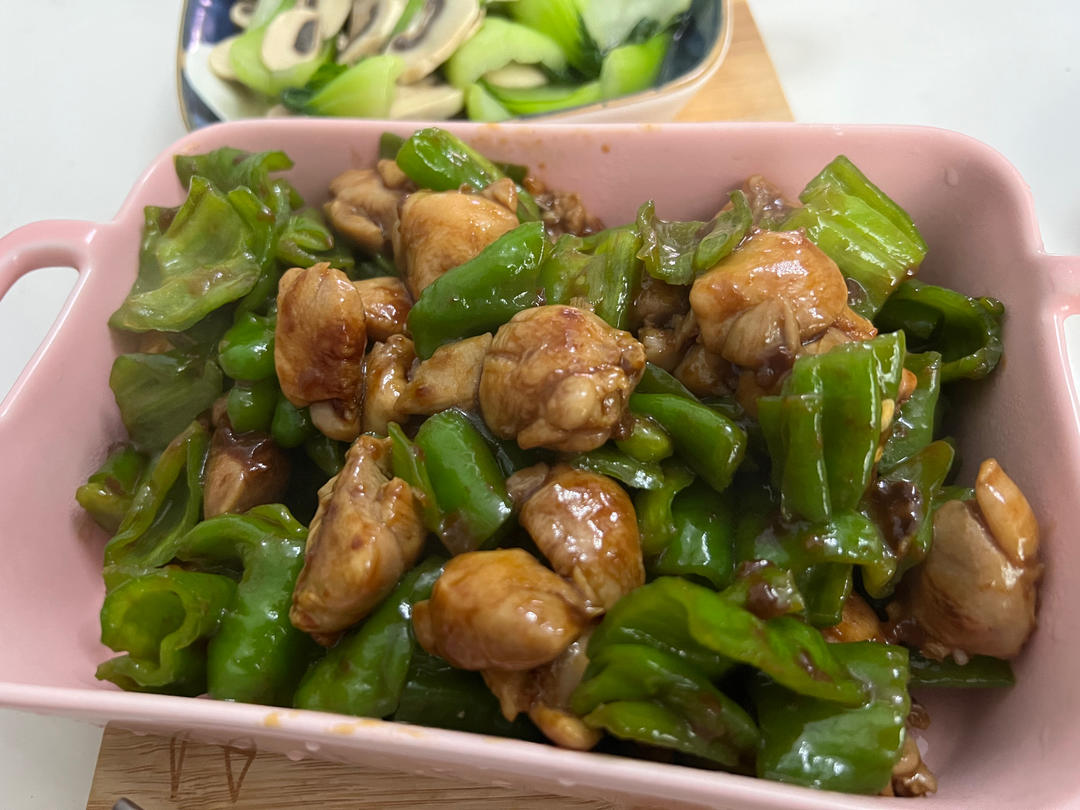 青椒炒鸡腿肉（大厨级别）